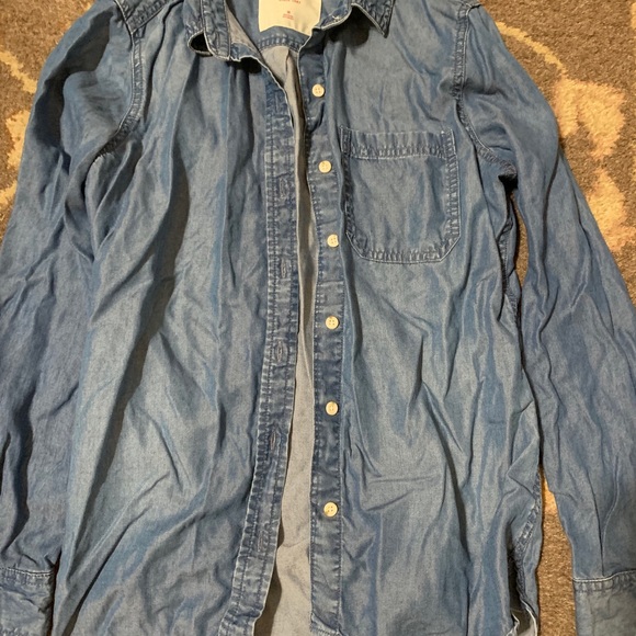 Mossimo chambray button down - Picture 2 of 5